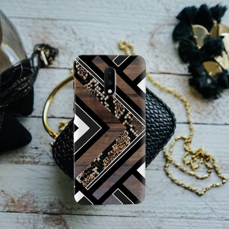 Carpet Pattern Black, White and Brown Pattern Mobile Case Cover For Oneplus 7